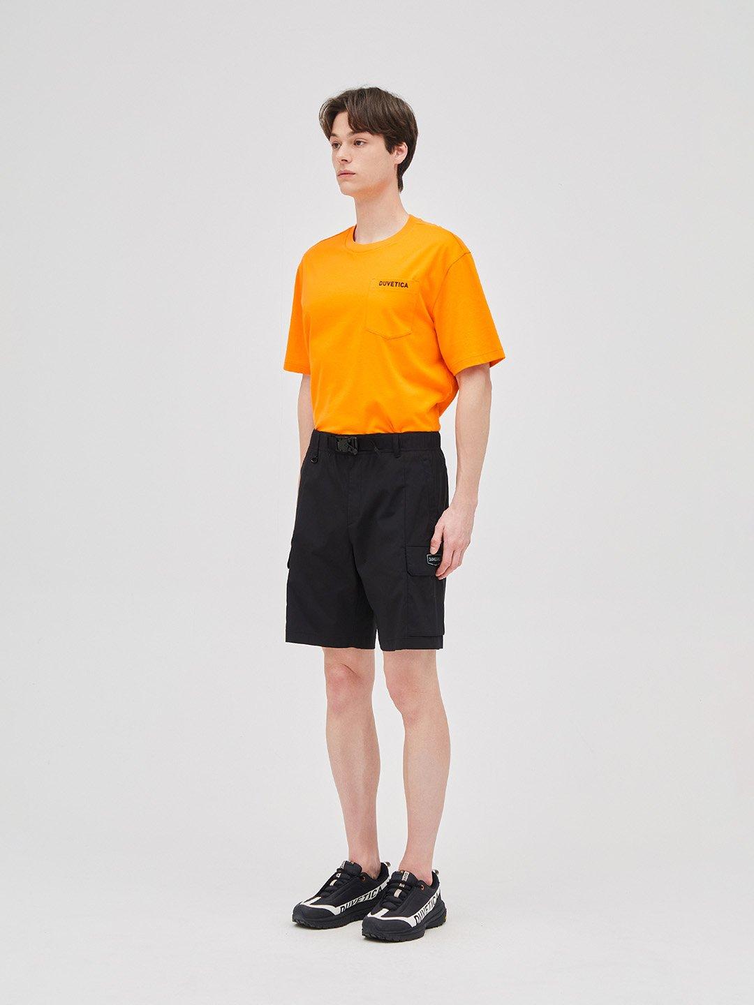 로치 M 숏츠
